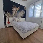 Chez Sandy Apartment *