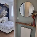 Chez Sandy Apartment *