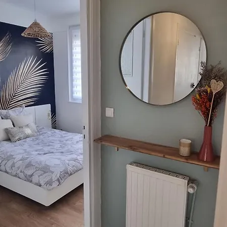Chez Sandy Apartment *
